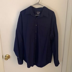 Men’s XL Van Heusen Dress Shirt